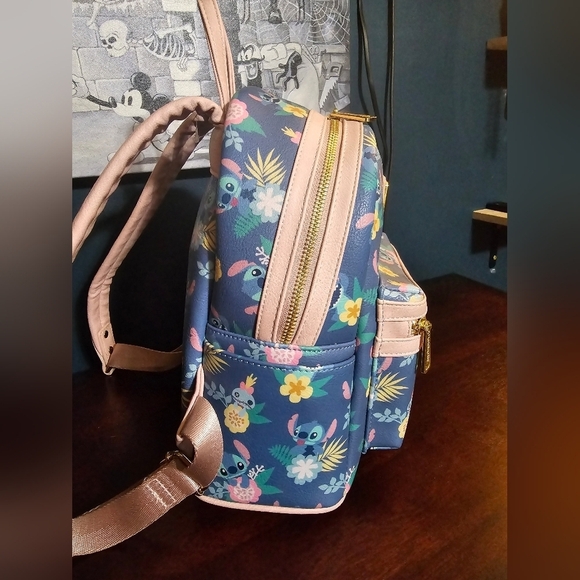 Loungefly Disney Lilo & Stitch and Scrump Floral Backpack main image 5